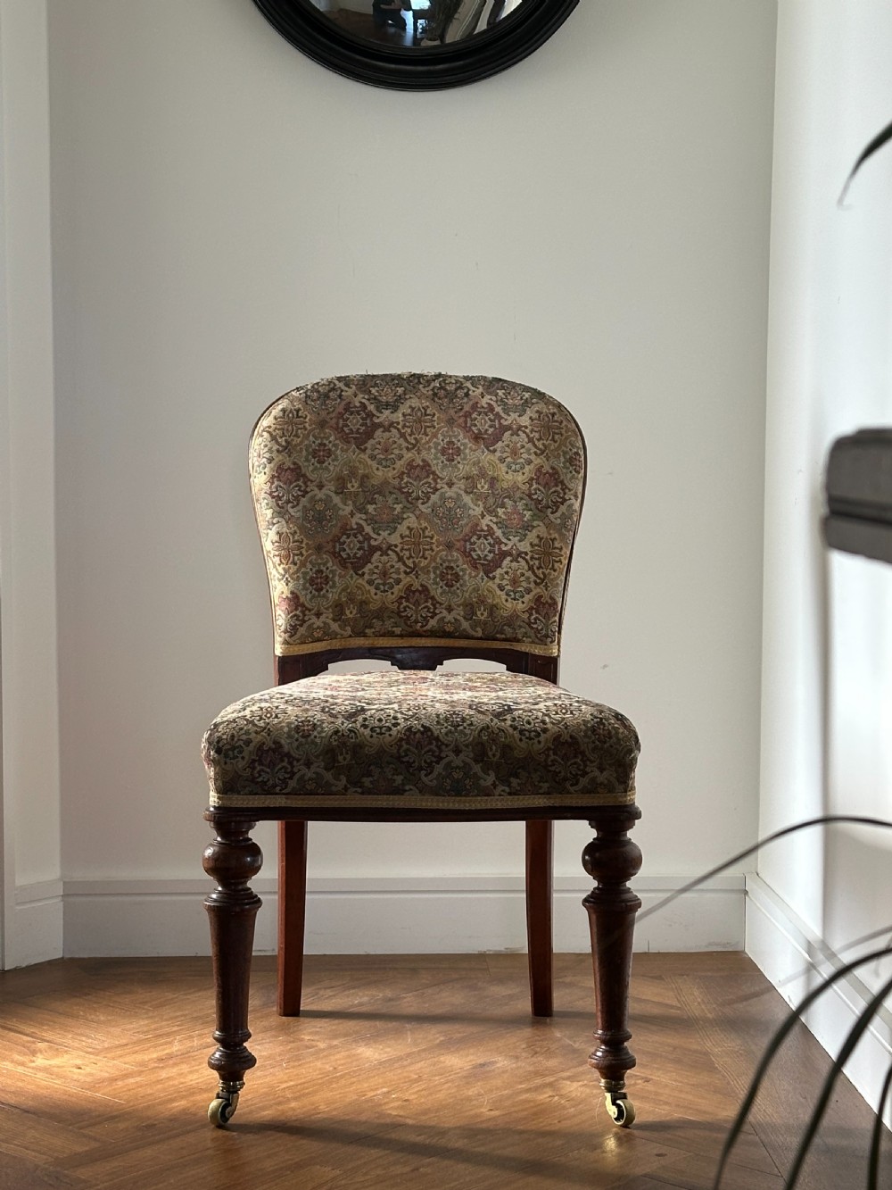 A 19th century Scottish mahogany-framed side chair by R. (Richard) Whytock & Co. of Edinburgh View II