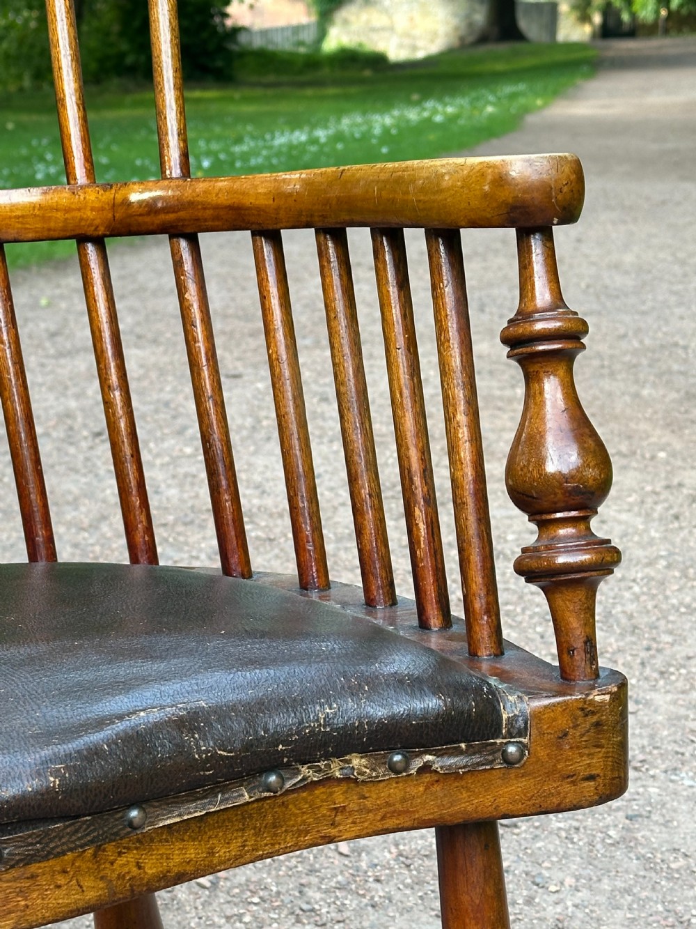 An unusual low-backed Darvel chair attributed to Hugh Shields, Ayrshire, late 19th century View VI