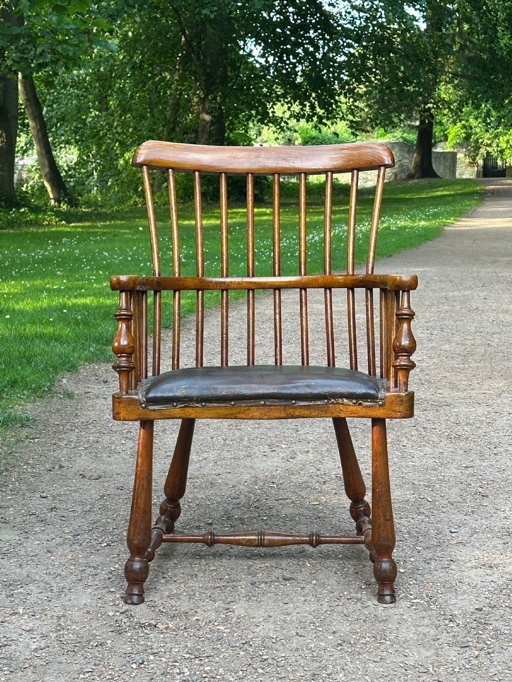 An unusual low-backed Darvel chair attributed to Hugh Shields, Ayrshire, late 19th century View V