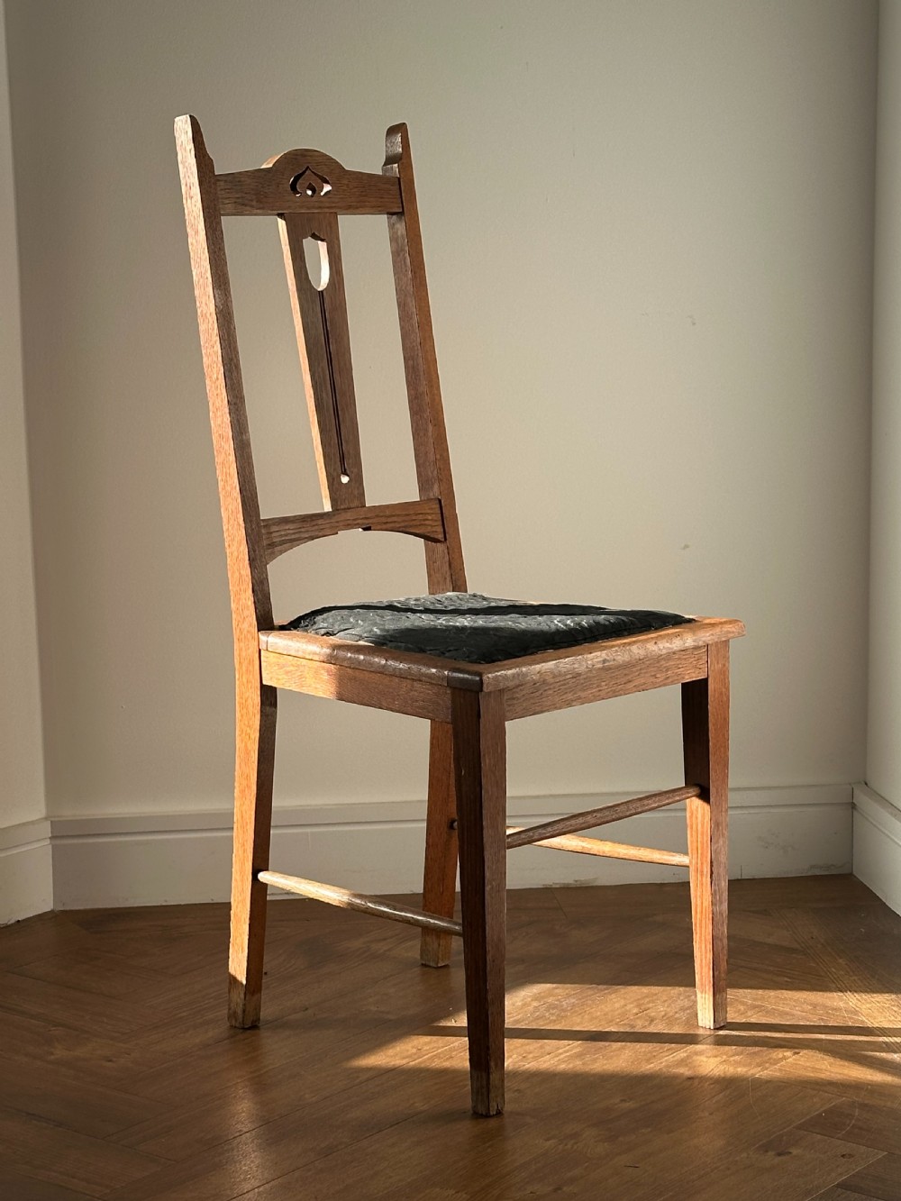 E. A Taylor (Scottish 1871-1951) A Glasgow School carved oak side chair View IV