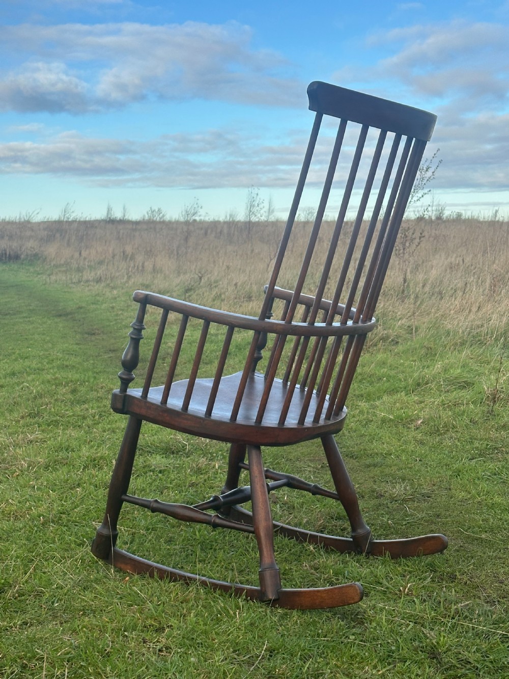 A 'Darvel' high-back rocking chair made by Hugh Shields or Hugh Shields Jnr, Newmilns Ayrshire, fourth quarter 19th century View VII