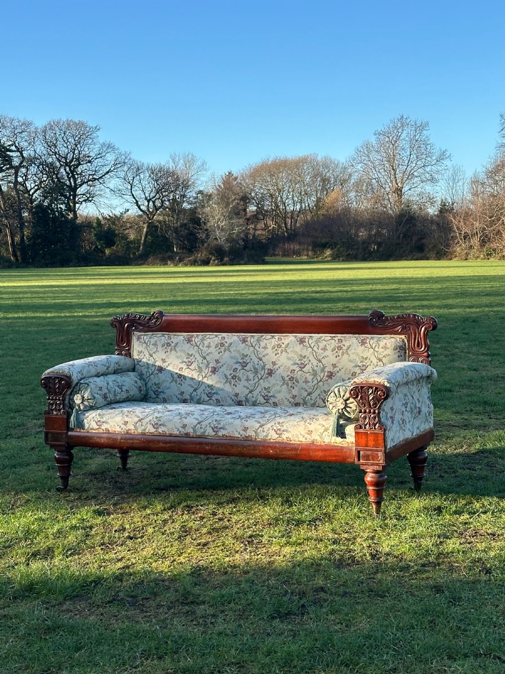 A Scottish 'Roman Vase' carved mahogany sofa, Edinburgh c.1830
