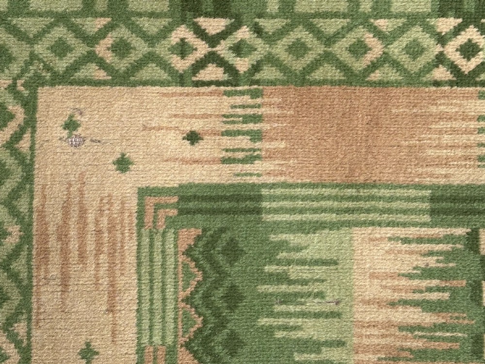 An English Art Deco wool carpet c.1930 View V
