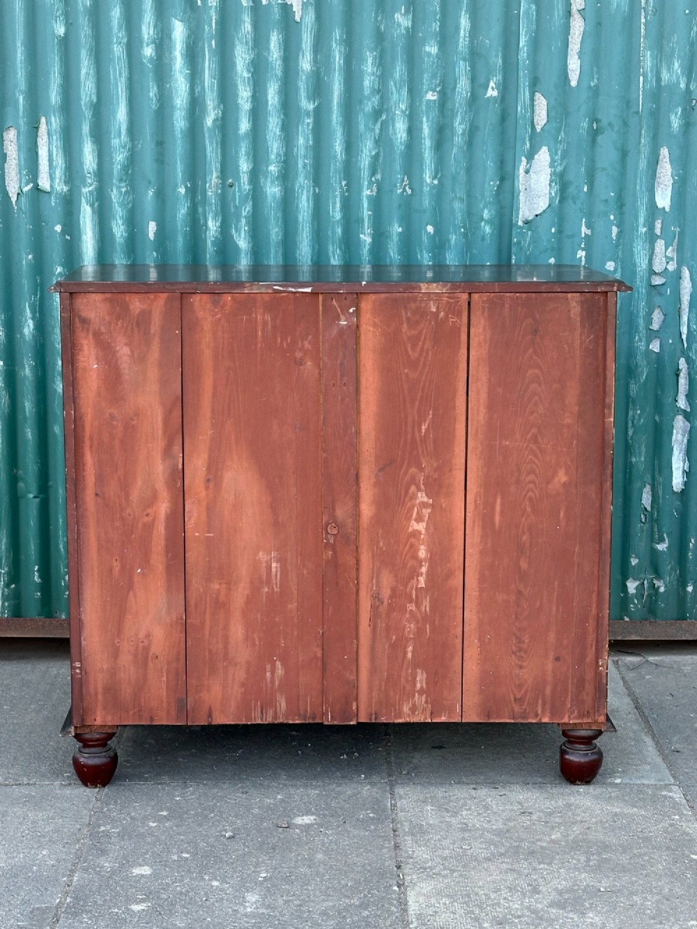 A 19th Century Plum Pudding Mahogany Chest Of Drawers In The Manner Of Gillows, C.1835 View V