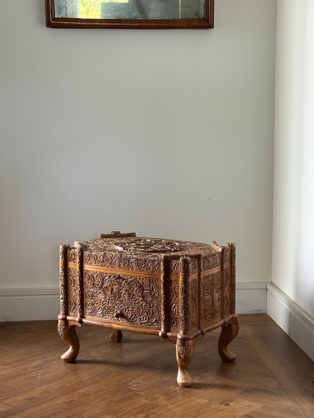 A large and impressive Anglo Indian sarcophagus-shaped jewellery casket, probably made in Kashmir c.1920