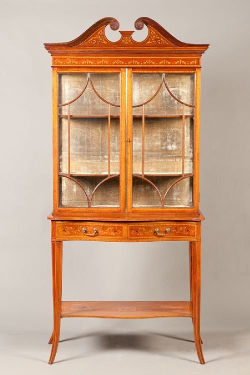 A Good Late Victorian/edwardian Display Cabinet on 2 Drawer Serpentine Base