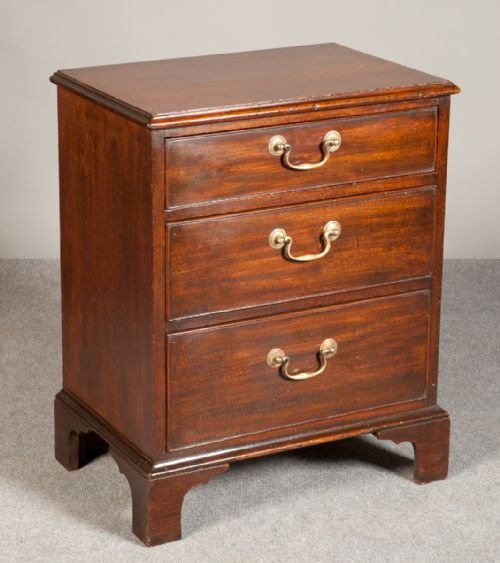 Small Chest of Drawers
