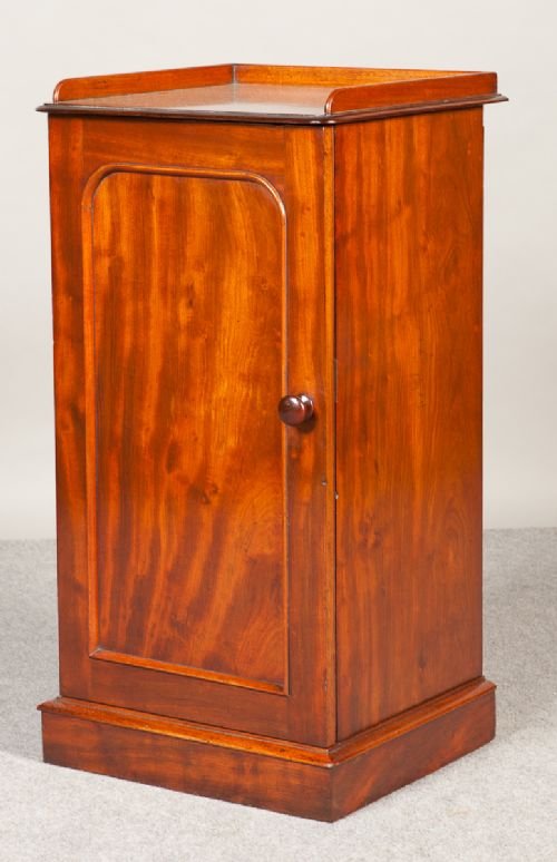 Small Victorian Cabinet