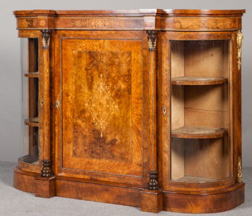 Fine Credenza/side Cabinet