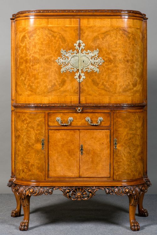 Fine Beresford & Hicks Burr Walnut Drinks Cabinet