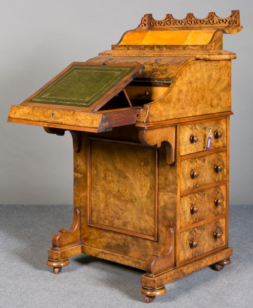 Fine Victorian Davenport