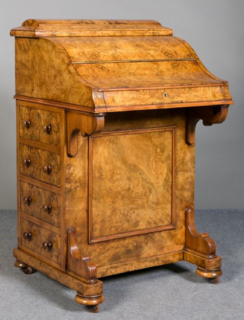 fig 1. Fine Victorian Davenport