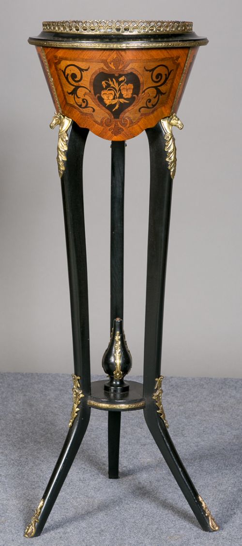French Jardiniere