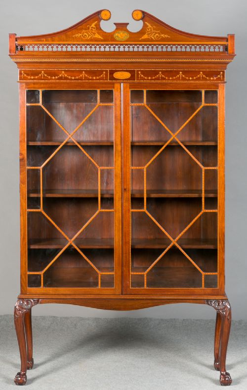 Good Quality Sheraton Revival Bookcase