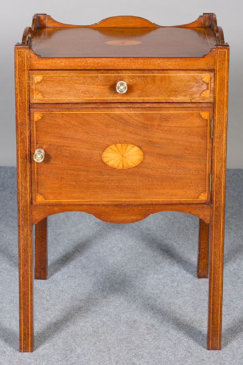 Mahogany and Inlaid Shoolbred Night Stand