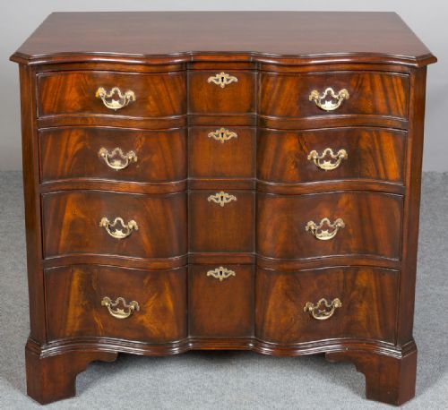 Georgian Style Mahogany Chest of Drawers