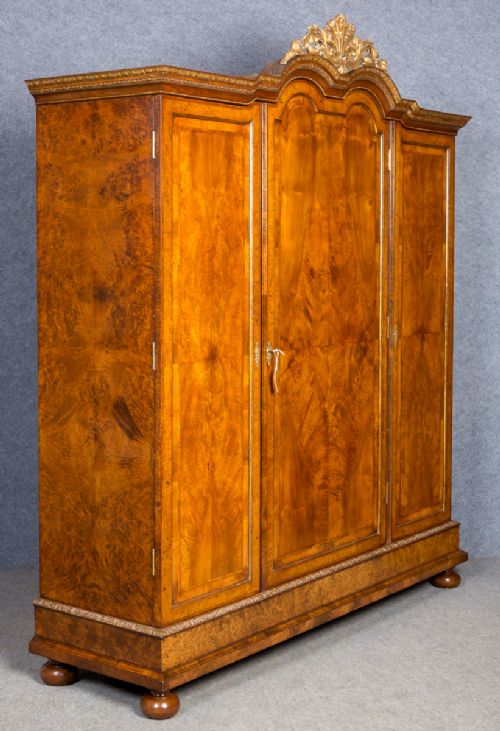 Superb Walnut Compactum Wardrobe