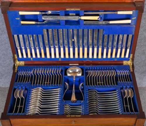 fig 2. Mahogany Cased Canteen of Cutlery
