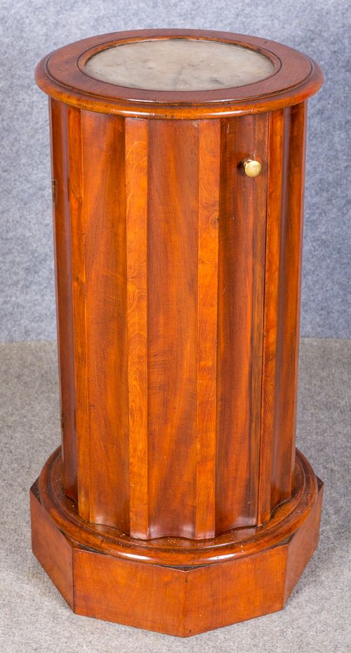 19th. C. Mahogany Pot Cupboard Bedside Cabinet.