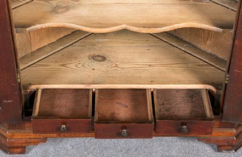 fig 1. George III Mahogany Corner Cupboard