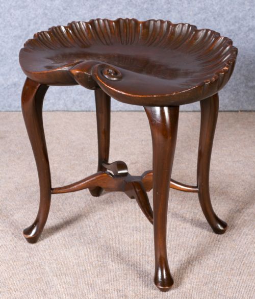 Shell Shaped Derssing Table or Music Stool