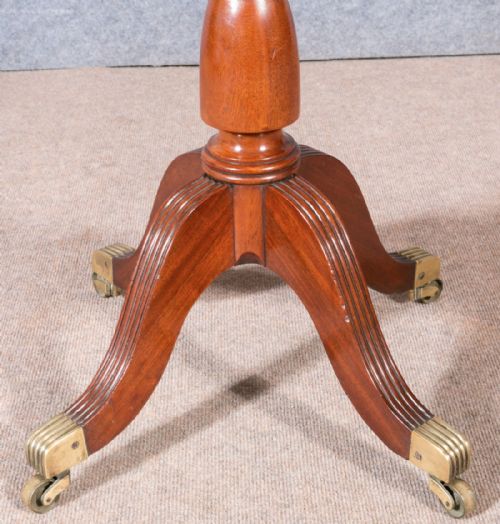 MAHOGANY OCCASIONAL TABLE - ADDITIONAL PHOTO 6