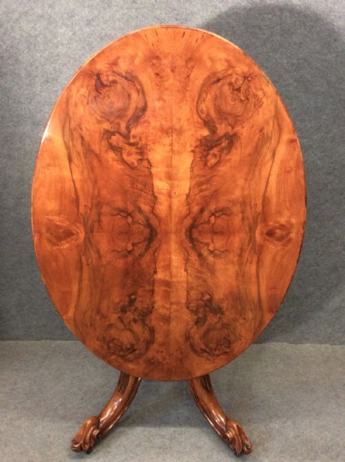 Small Victorian Centre or Loo Table