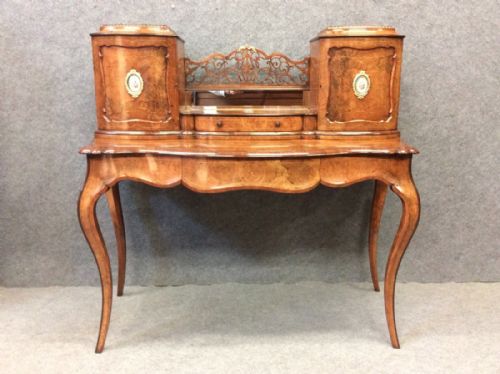 Victorian Ladies Writing Table / Bon Heur Du Jour