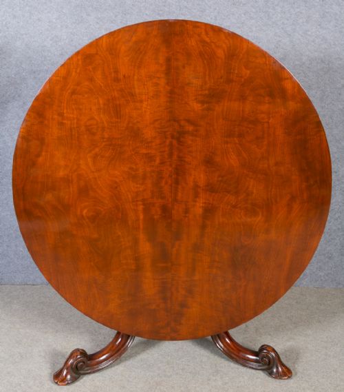 Superb 8 Seater Mahogany Dining Table