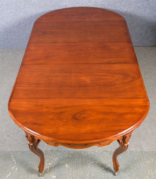 Mahogany Extending Dining Table