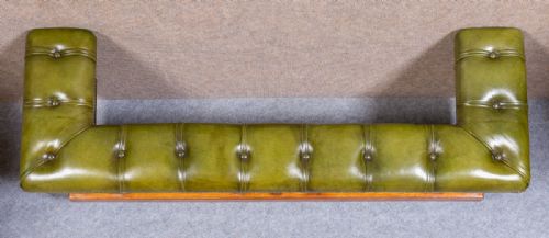 fig 1. Oak and Leather Club Fender
