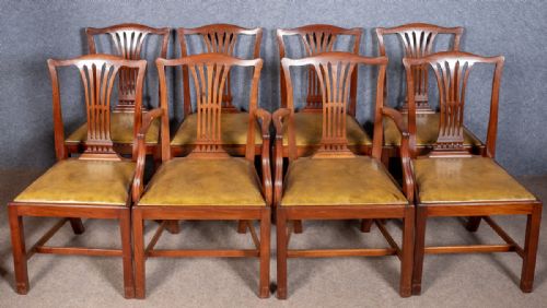 Good Set of 8 (6+2) Chippendale Style Dining Chairs