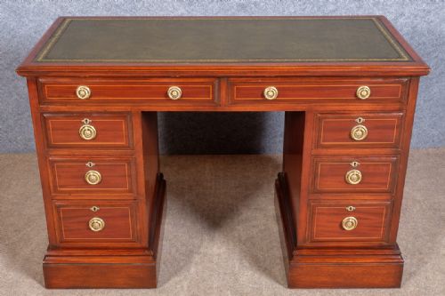 Shapland & Petter Desk