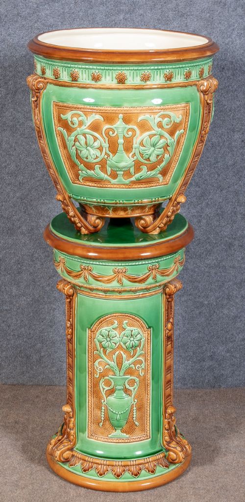 Wedgewood Majolica Jardinier