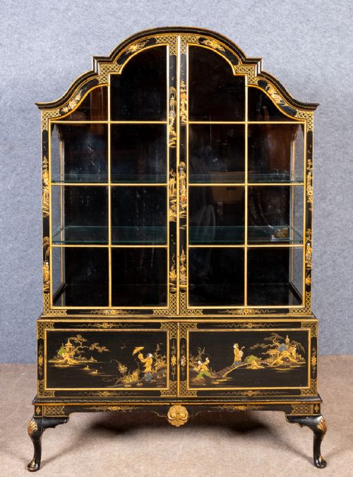 Stunning Chinoiserie Display Cabinet