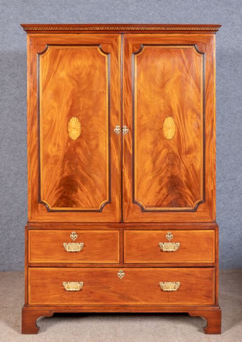 Fine George III Mahogany Linen Press