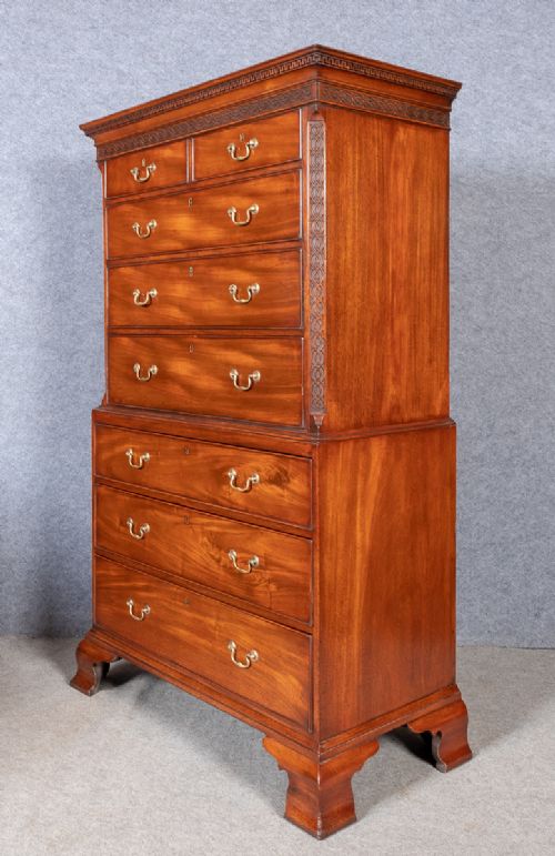 Good Quality George III Mahogany Chest on Chest