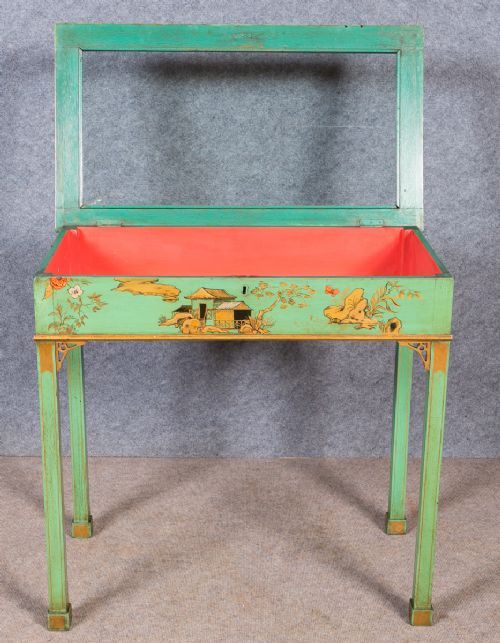Chinoiserie Bijouterie Cabinet