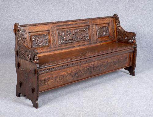 Good Edwards & Roberts Carved Oak Hall Seat Settle