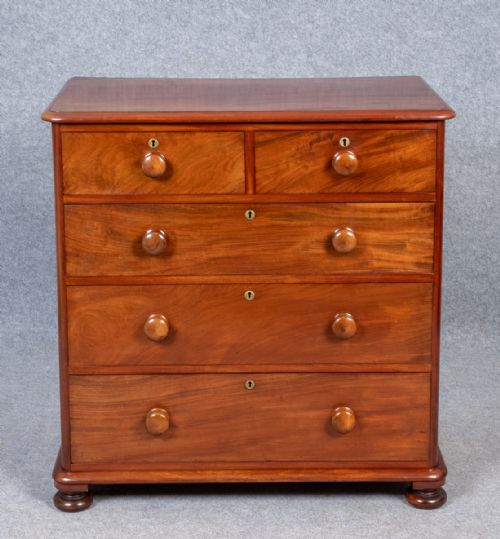 Superior Quality Victorian Mahogany Chest of Drawers