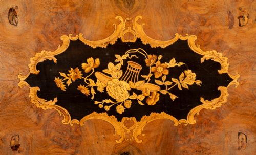FINE VICTORIAN WALNUT MARQUETRY INLAID CENTRE TABLE - ADDITIONAL PHOTO 9