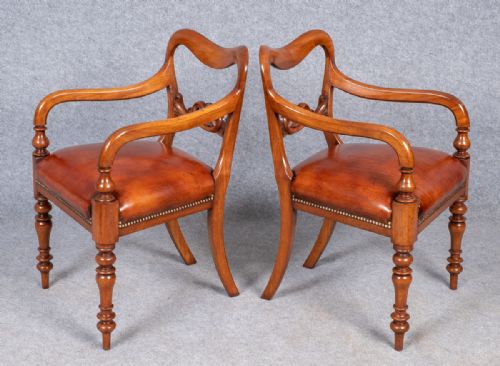 GOOD QUALITY PAIR OF MAHOGANY ELBOW CHAIRS - ADDITIONAL PHOTO 3
