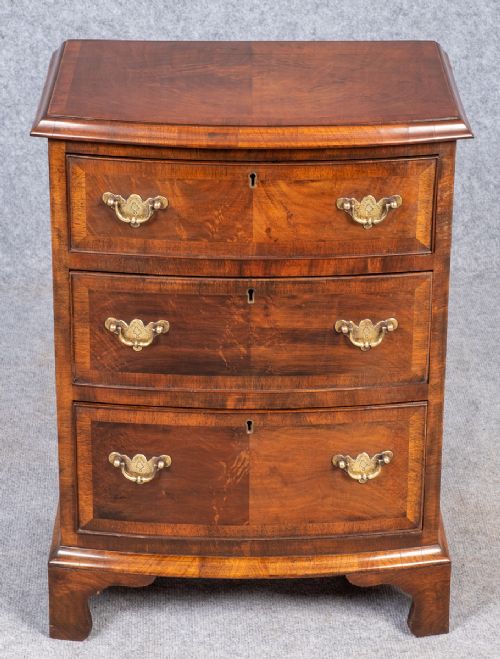 Small Georgian Style Walnut Chest of Drawers