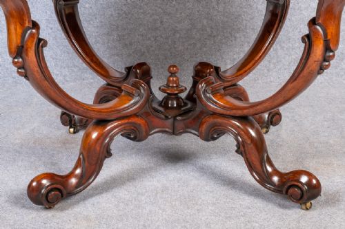 FINE ROSEWOOD BASKET BASE TABLE - ADDITIONAL PHOTO 3