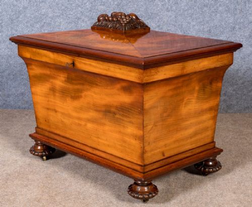 Fine Mahogany Cellarette Wine Cooler