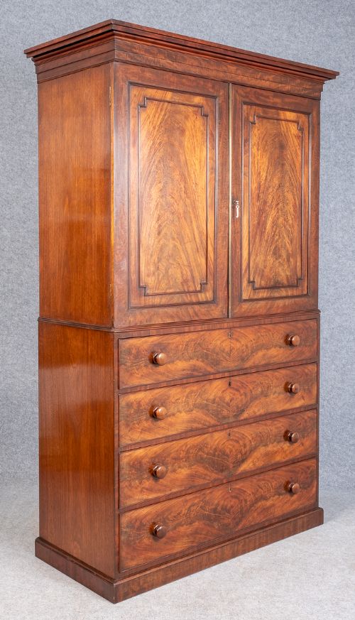 Fine Regency Mahogany Linen Press
