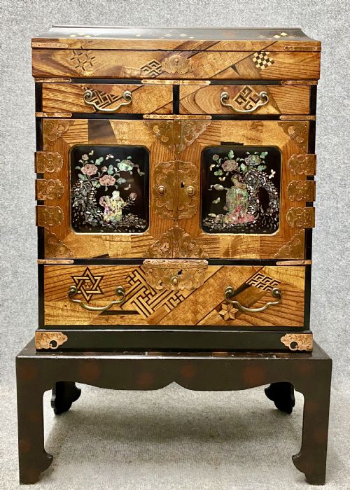 Japanese Meiji Period Table Top Yosegi Shodana