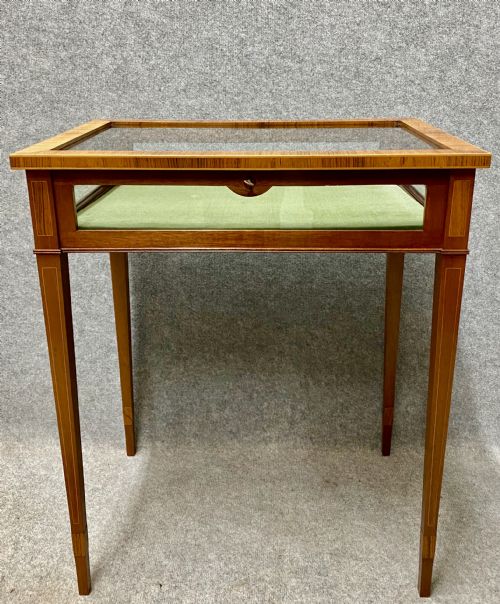 Inlaid Bijouterie Cabinet
