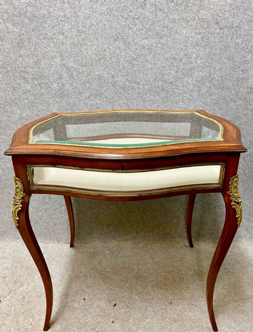 Antique Mahogany Bijouterie Display Cabinet