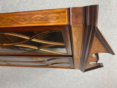 SHERATON REVIVAL MAHOGANY SATINWOOD INLAID CORNER CABINET - ADDITIONAL PHOTO 11